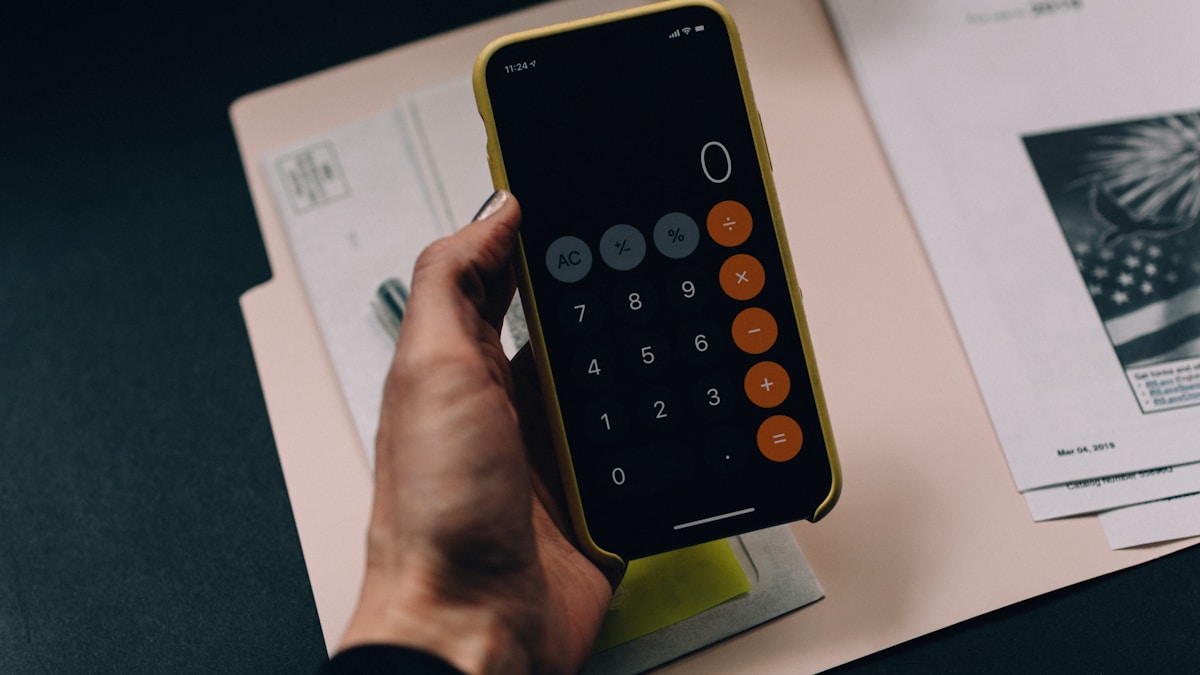 GST tax invoice and calculator
